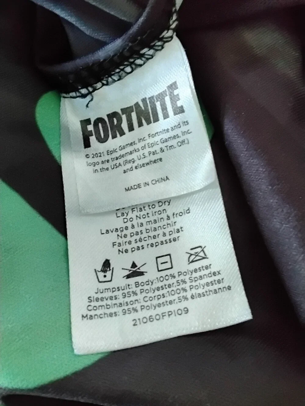 Fortnite Kids Skull Trooper Glow Green Skeleton Costume with Mask